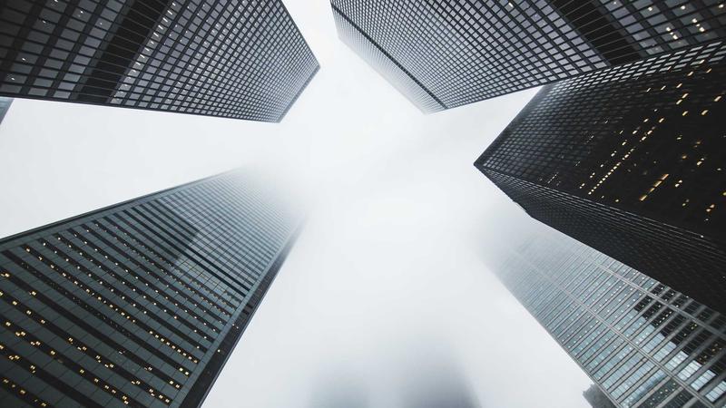 pg电子平台官网产品中心展示智能电子设备与娱乐平台界面